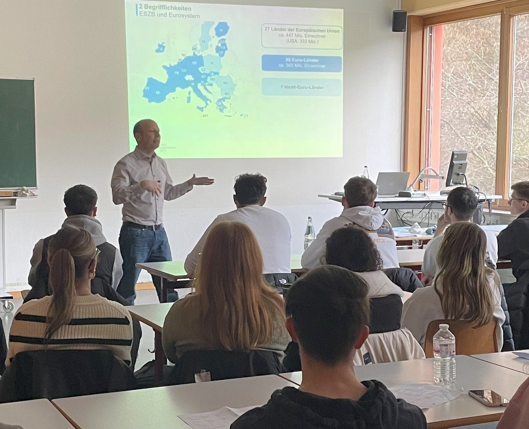 Besuch von der Deutschen Bundesbank am Beruflichen Schulzentrum (BSZ) Waldkirch